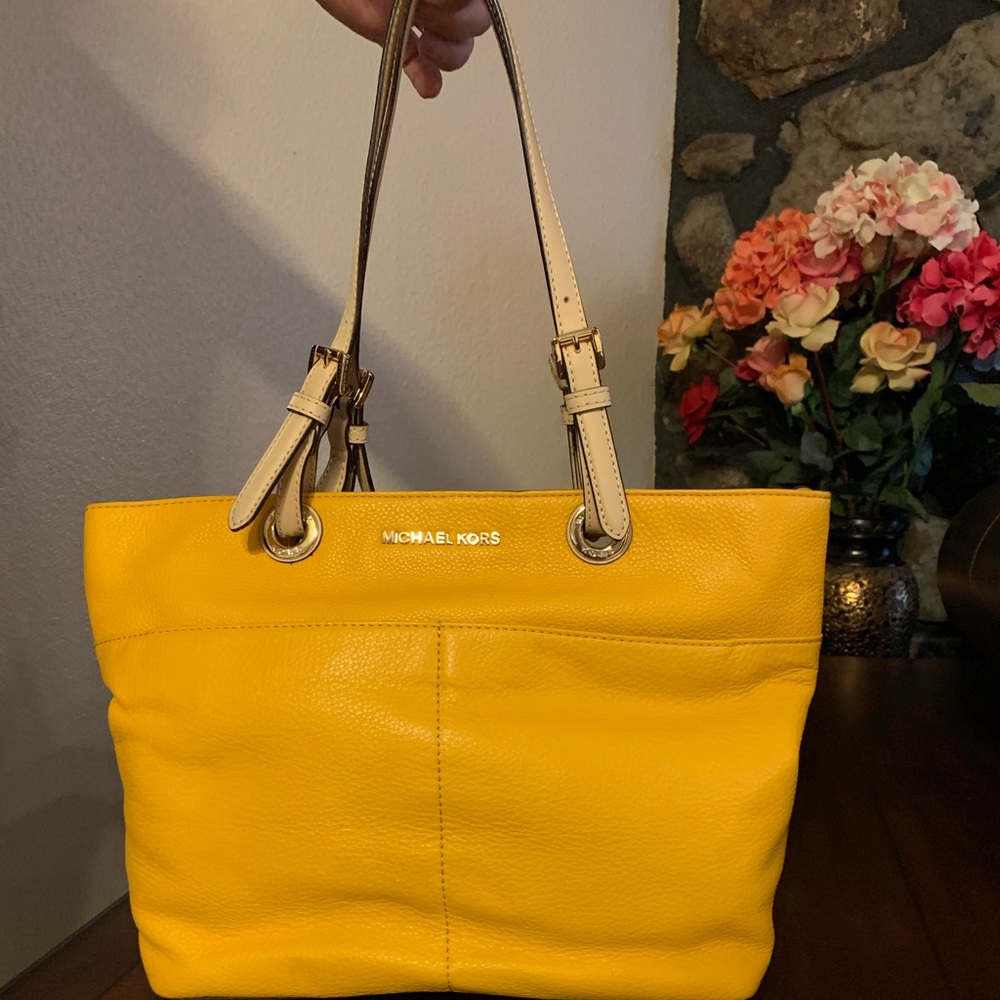 Michael Kors Bedford purse